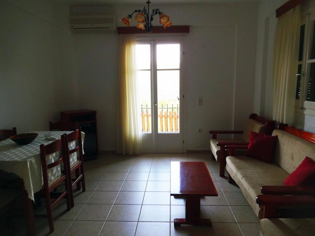 Iriana Village Inn Stavros  Habitación foto